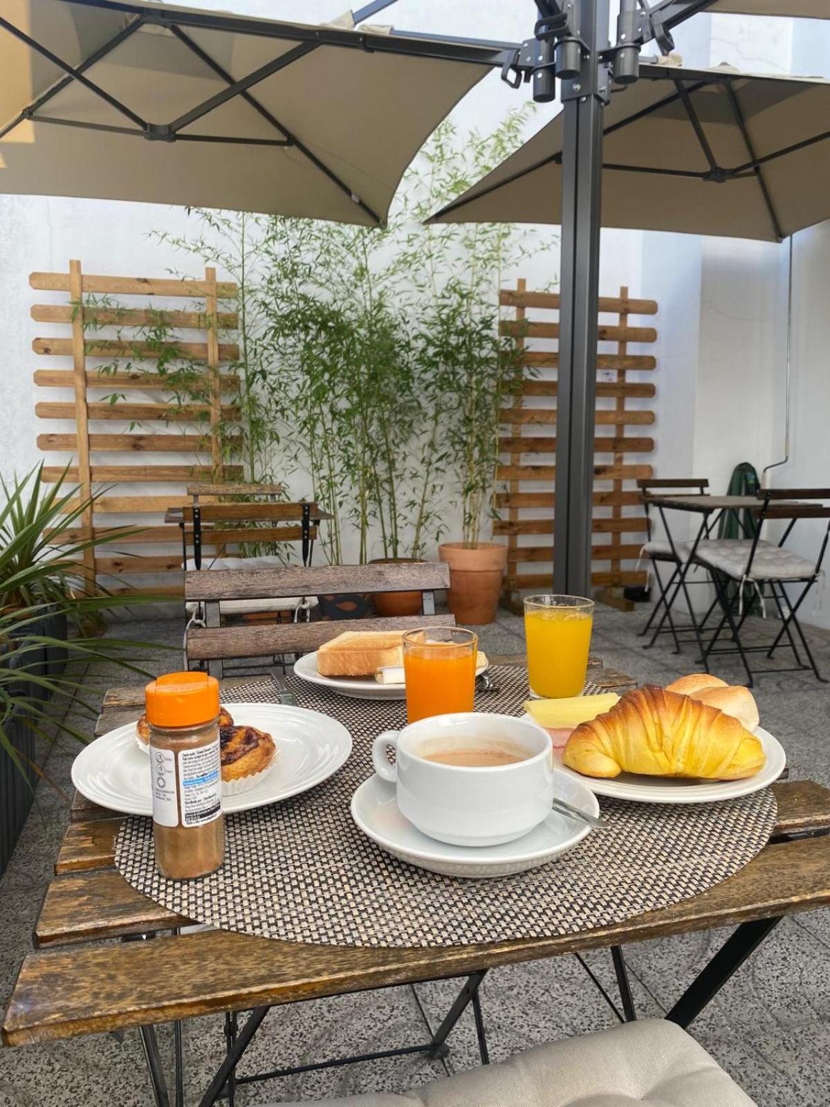 Residencial Dora Hotel