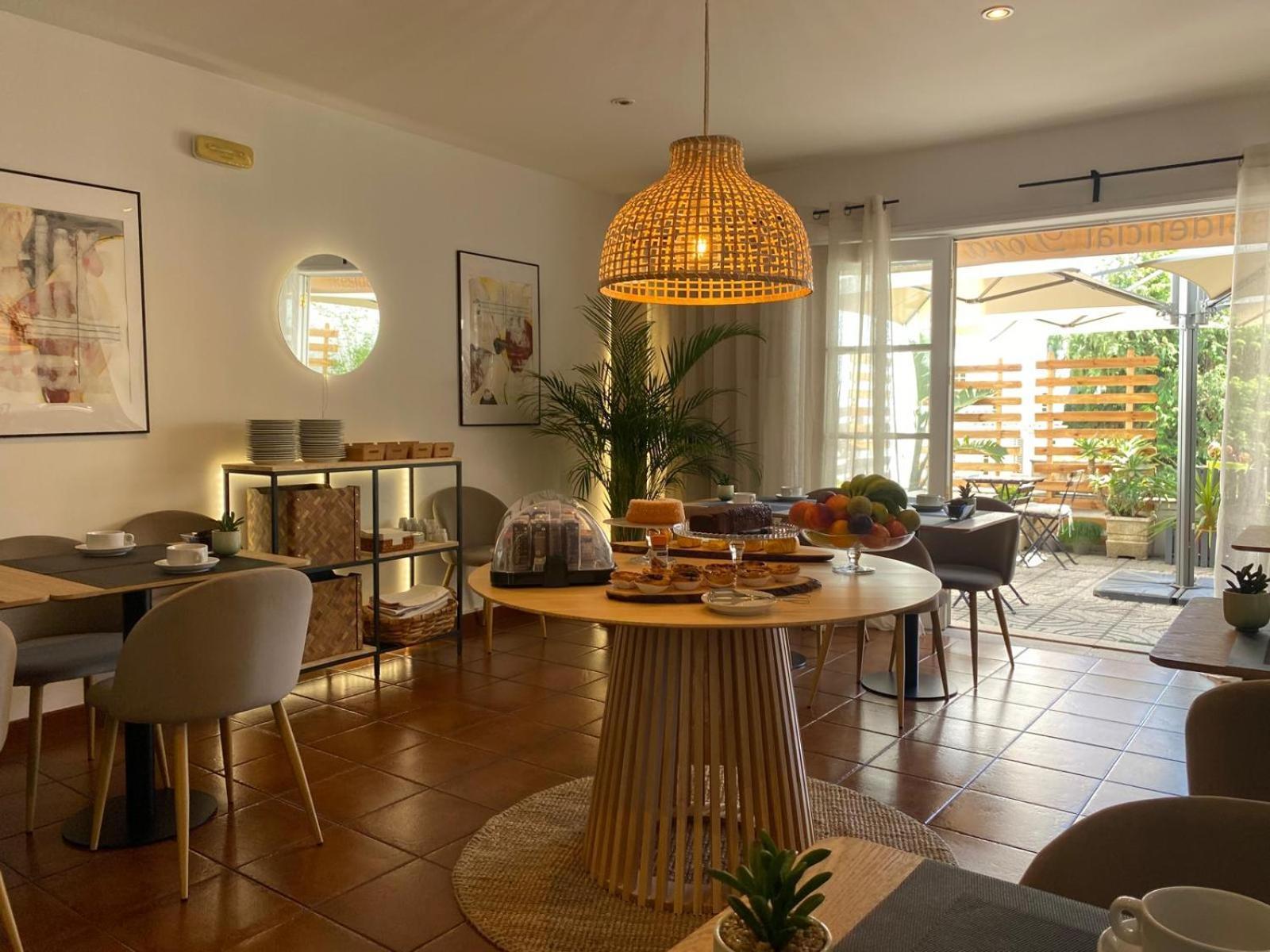 Residencial Dora 2* Braga